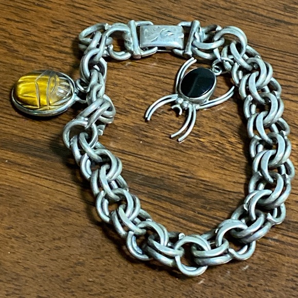 Vintage Sterling Silver Charm Bracelet With Spider Sterling Charm and stone - Picture 3 of 9